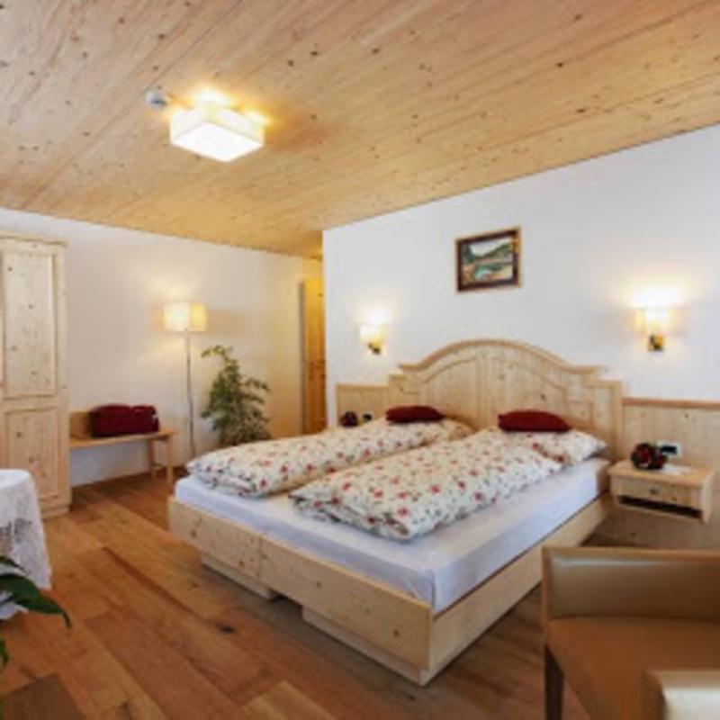 Hotel Monte Paraccia 산 비질리오 디 마레베 외부 사진
