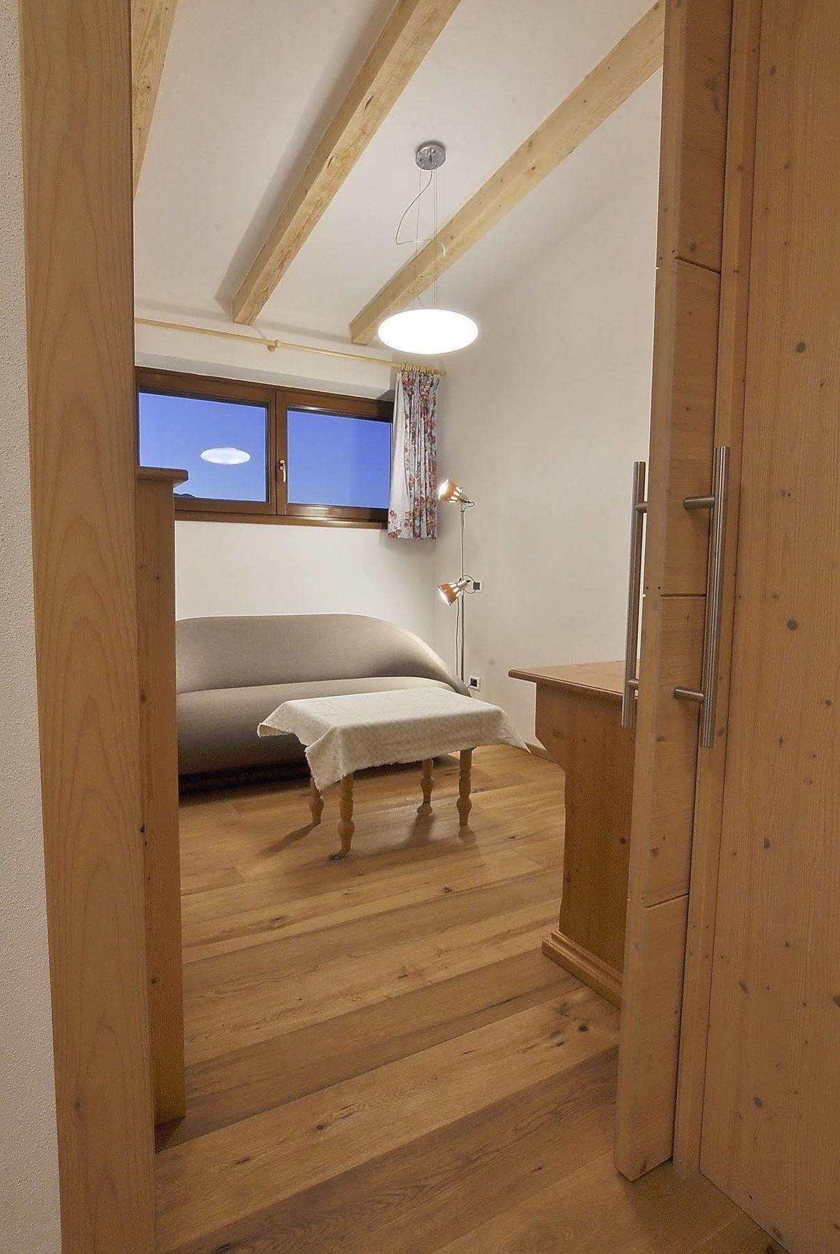 Hotel Monte Paraccia 산 비질리오 디 마레베 외부 사진